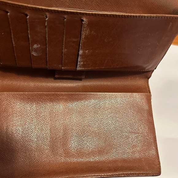 Louis Vuitton Brown and Tan Monogram Wallet - Picture 4 of 10